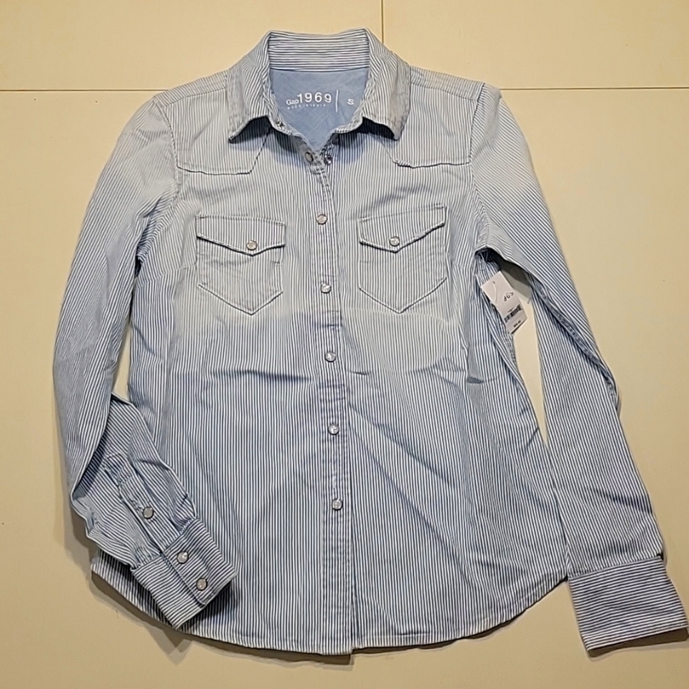GAP Collared Shirt